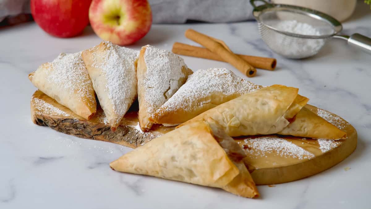 Apple Turnovers With Phyllo (Filo) Pastry | Mamazilla