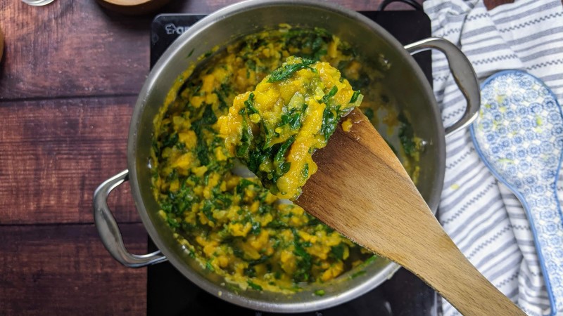 Showing texture after mashing the squash.