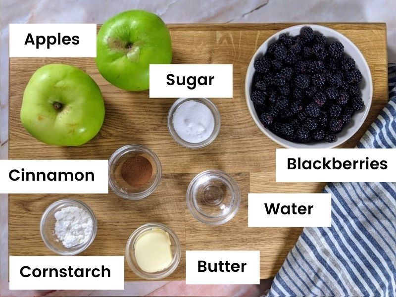 Ingredients for the apple and blackberry filling