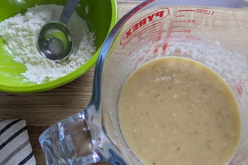 Mixing the wet ingredients before adding the coconut flour Mixing the wet ingredients before adding the coconut flour.