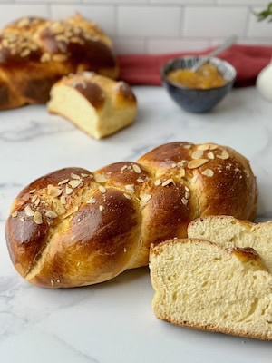 Greek Sweet Bread - Tsoureki.