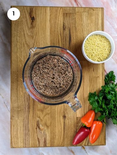 Soaking the lentils in cold water.