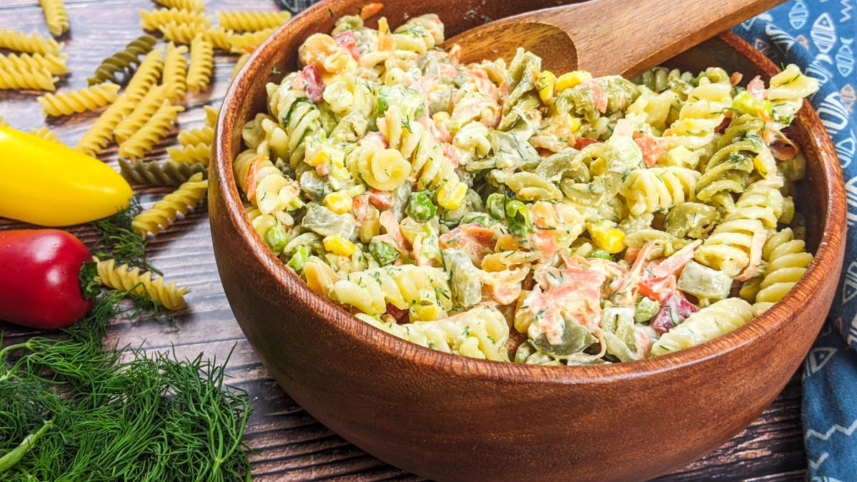 Fusilli Pasta Salad Recipe With Mayo, Peas and Pickles Vegetarian