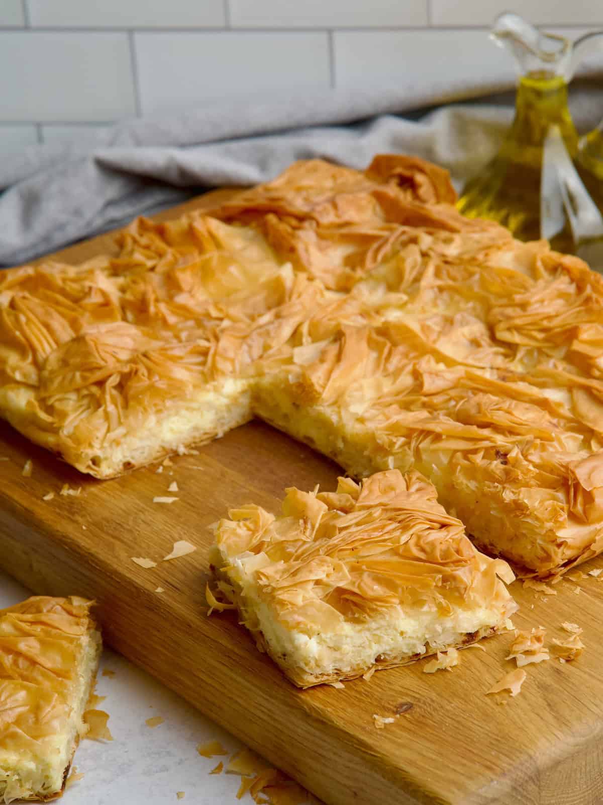 Easy Greek Phyllo Crinkle Pie With Cheese.