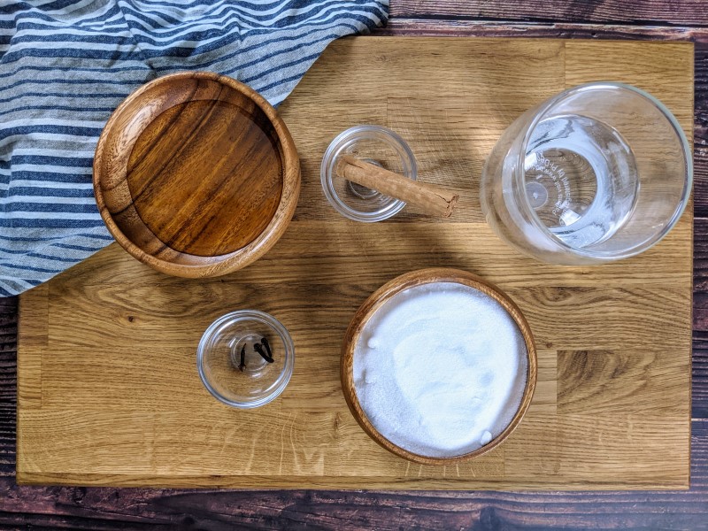 Ingredients for the syrup of rolled baklava bites.