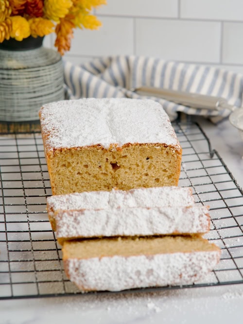Spiced Pound Cake With Greek Yogurt.
